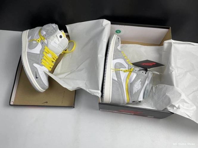 1st Kicks High CW6576-100 Air Smoke Light Jordan 1 Switch 0802